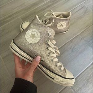 Gold Sparkly and Metallic Converse, very rare!!